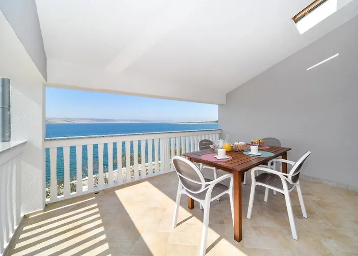 Apartments Martom
