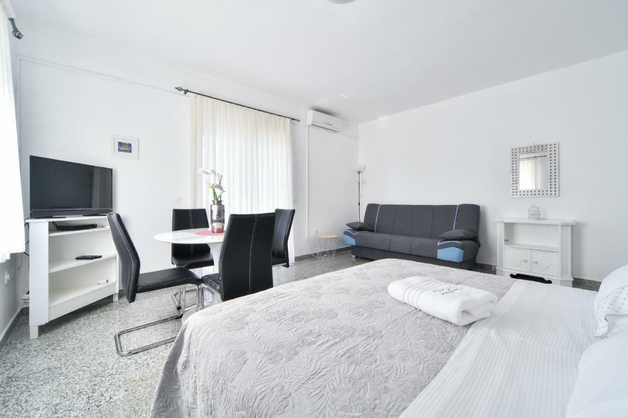 Apartamento Martom Seline