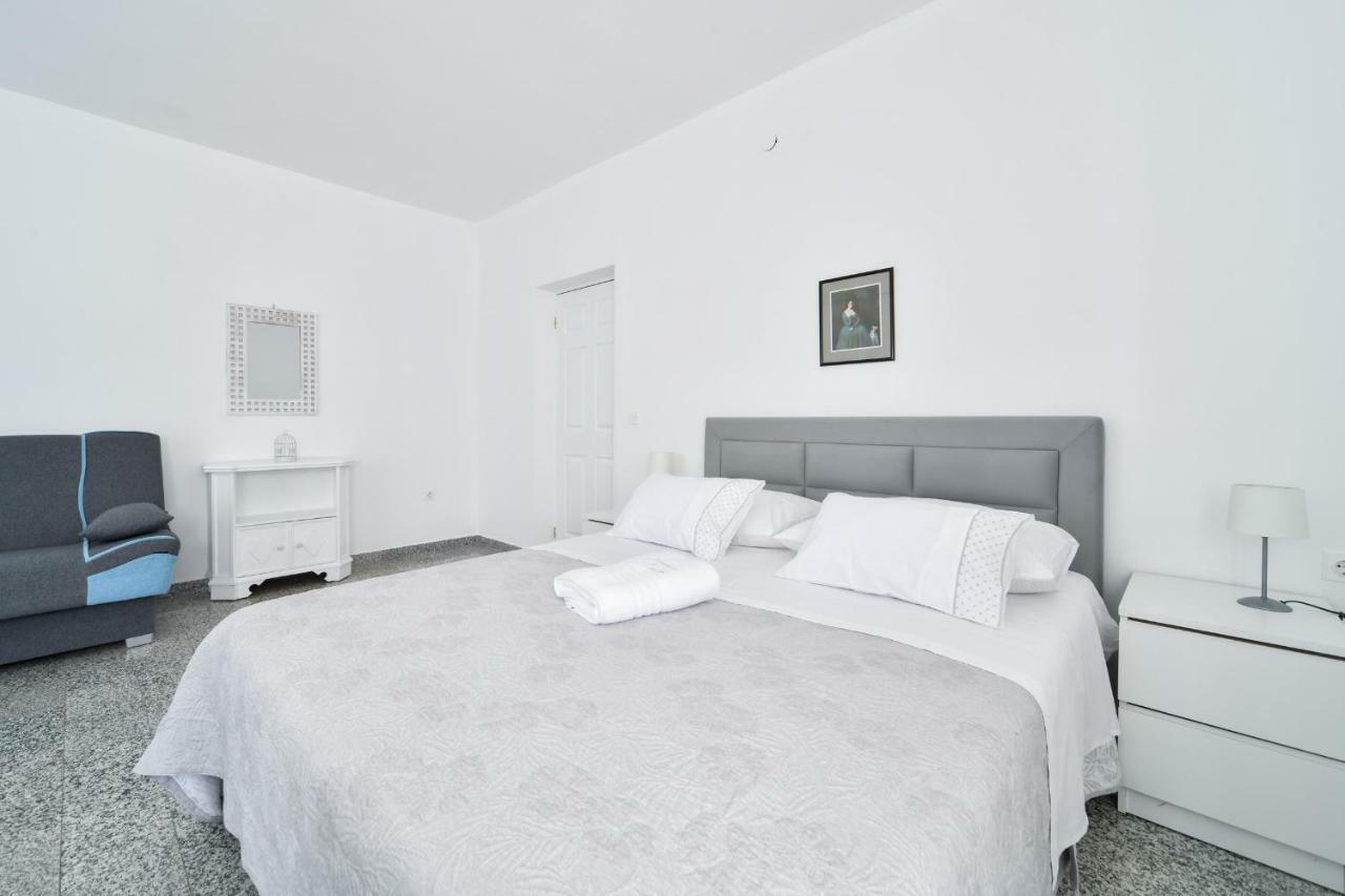 Apartamento Martom Seline
